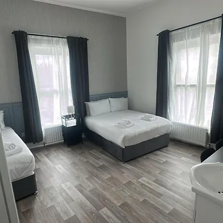 Saint Annes - 22 Berkeley منزل للإقامة