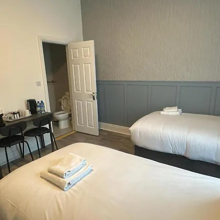 Saint Annes - 22 Berkeley Проживание в семье *