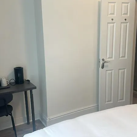 בית אירוח Saint Annes - 22 Berkeley *