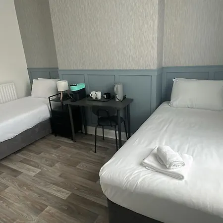 Saint Annes - 22 Berkeley