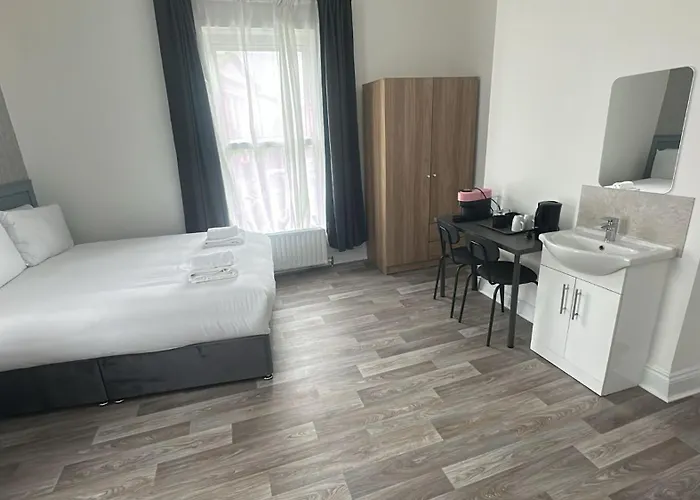 Saint Annes - 22 Berkeley *