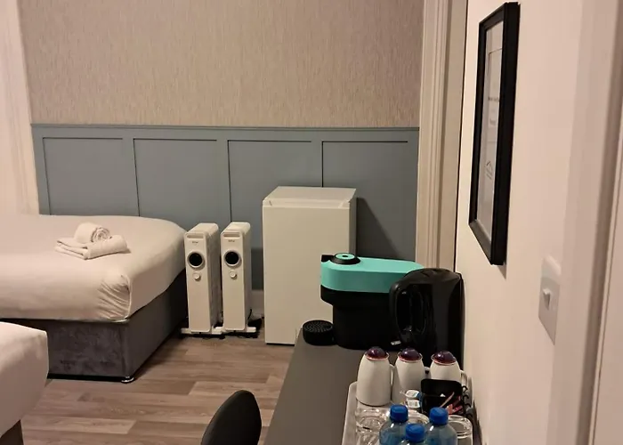 Pansiyon Saint Annes - 22 Berkeley