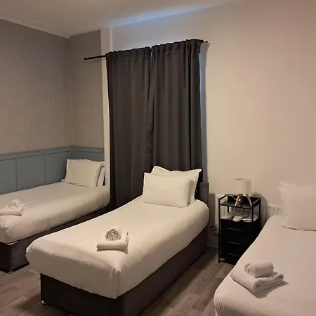 Saint Annes - 22 Berkeley 홈스테이